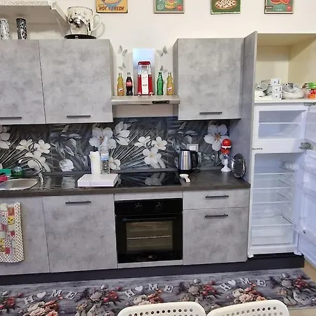Monolocale Piano Terra 35mq Apartmán *